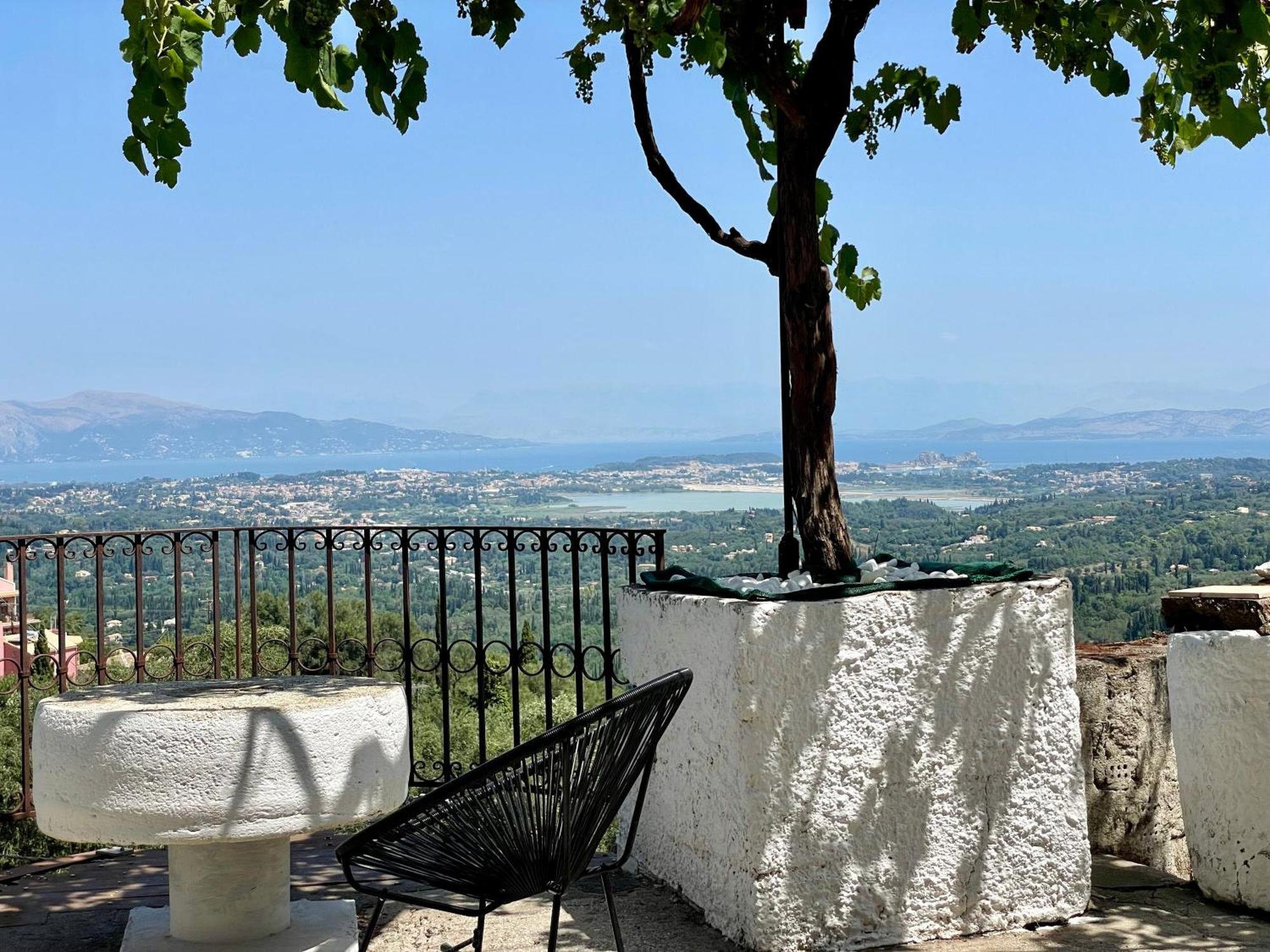 Villa Mary'S House With Panoramic View à Agioi Deka  Extérieur photo